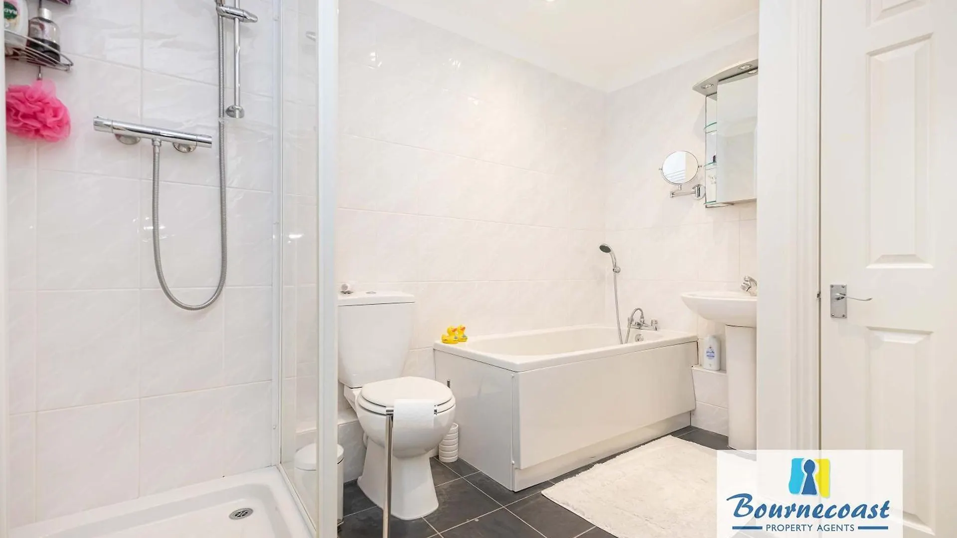 Bournecoast - Apartment With Courtyard And Wifi - 9583 Bournemouth 0*,
